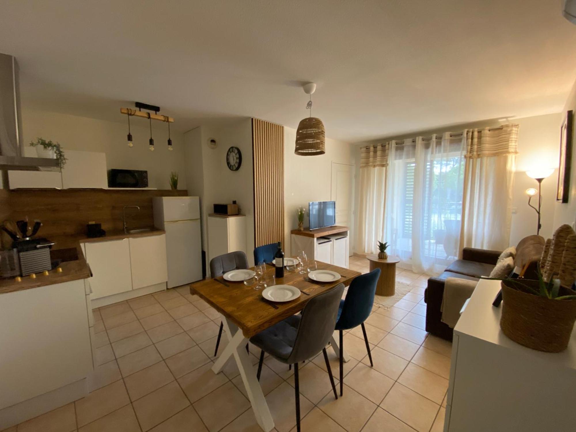 Sejour Evasion A Uzes Apartment Exterior photo
